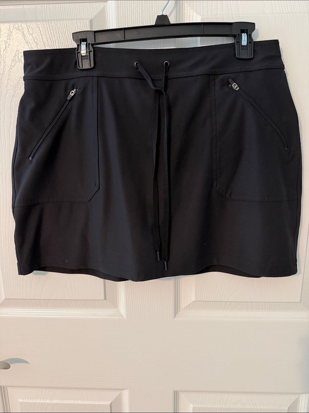 tek gear Black Drawstring Golf Skort with Zip Pockets
